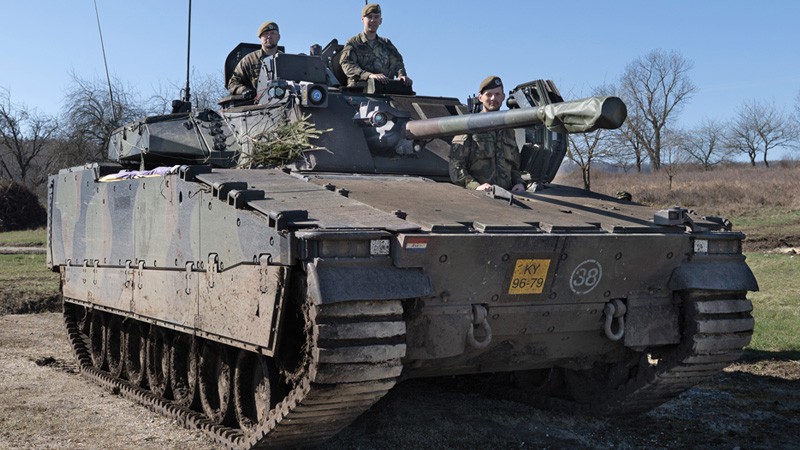 Příslušníci 7. mechanizované brigády získali první praktické zkušenosti s vozidly CV90