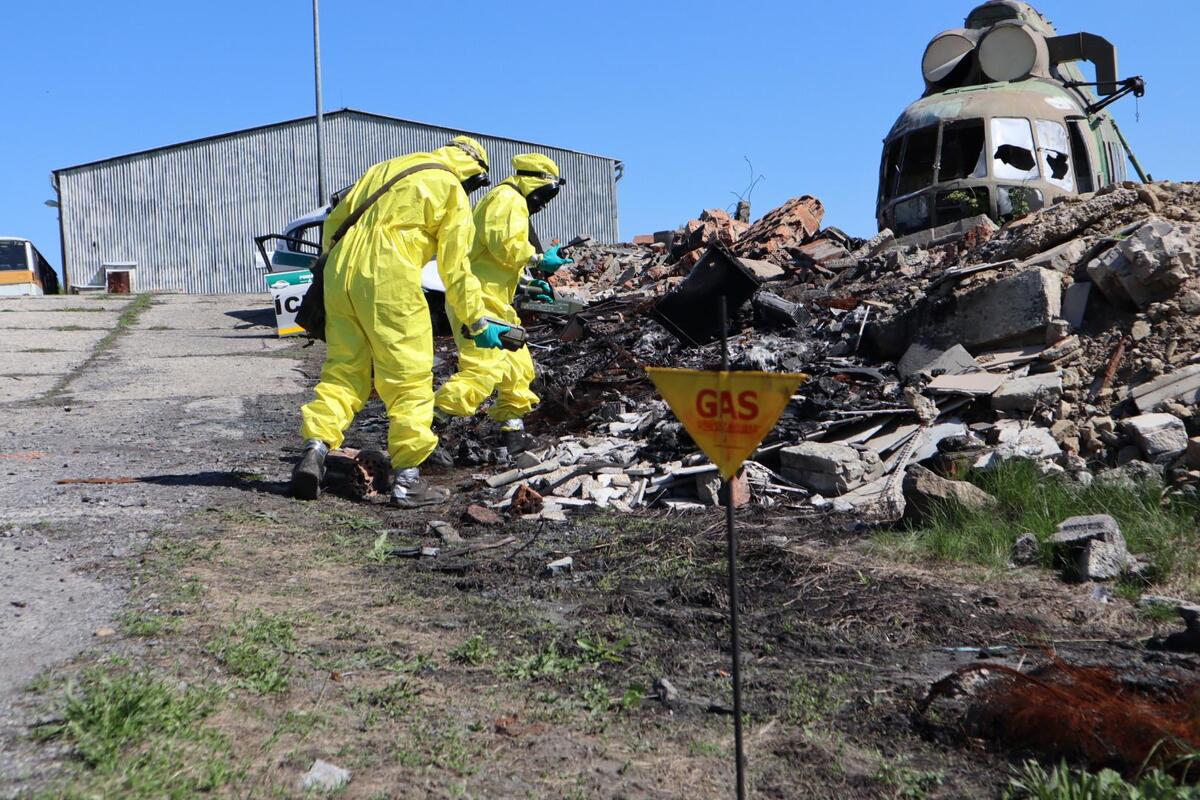 Foto: Cvičení Toxic Lance 2025 bylo primárně zaměřeno na výcvik s ostrými bojovými chemickými látkami | 31. prchbo
