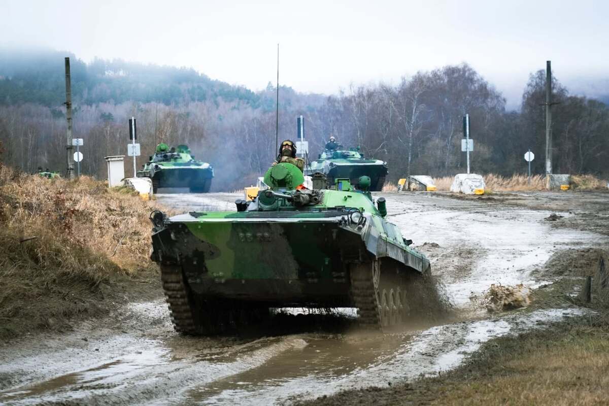 Foto: Přesun bojových vozidel pěchoty, 71. mechanizovaný prapor | 73. tpr
