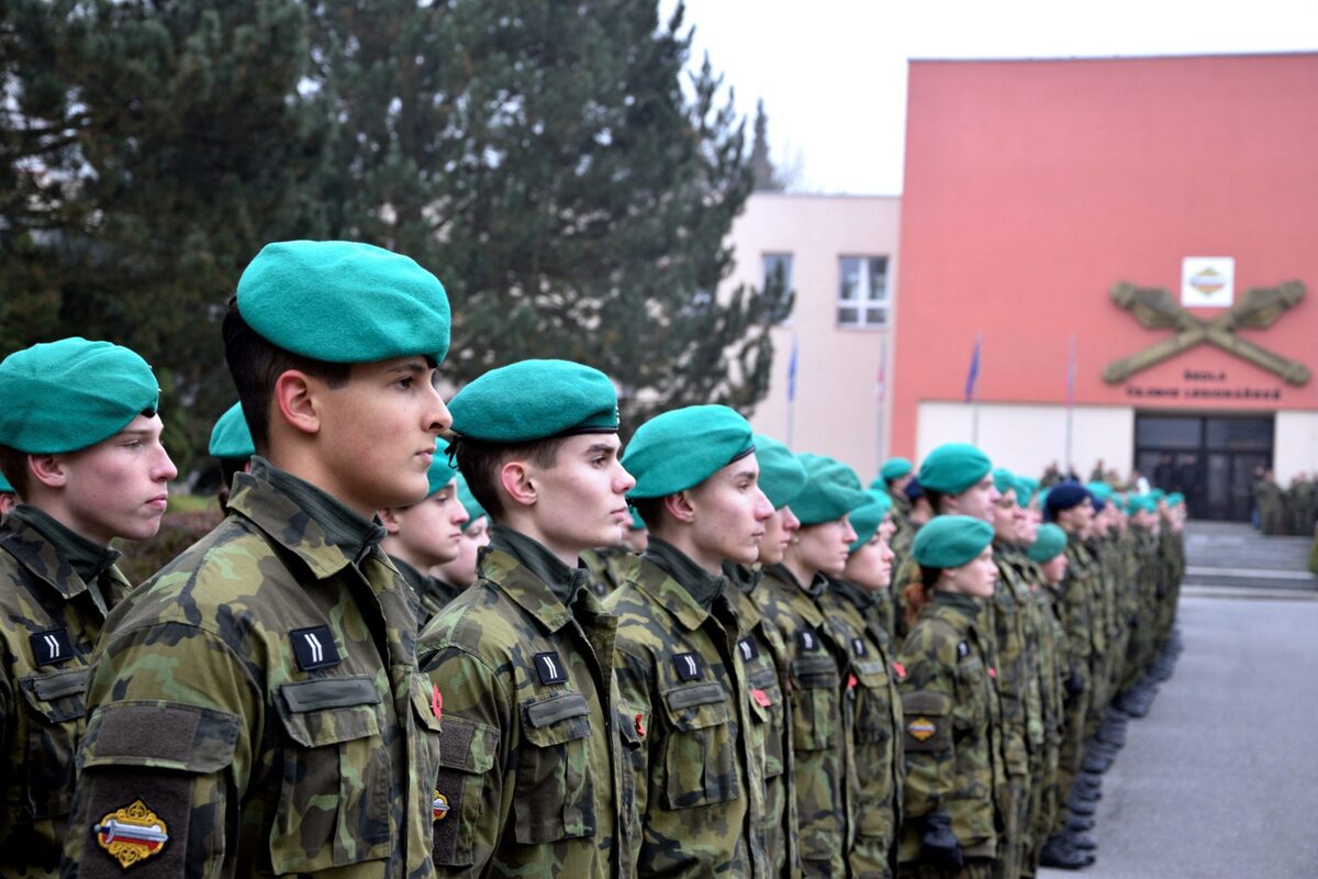 Foto: Armáda láká studenty na své školy | VSMT
