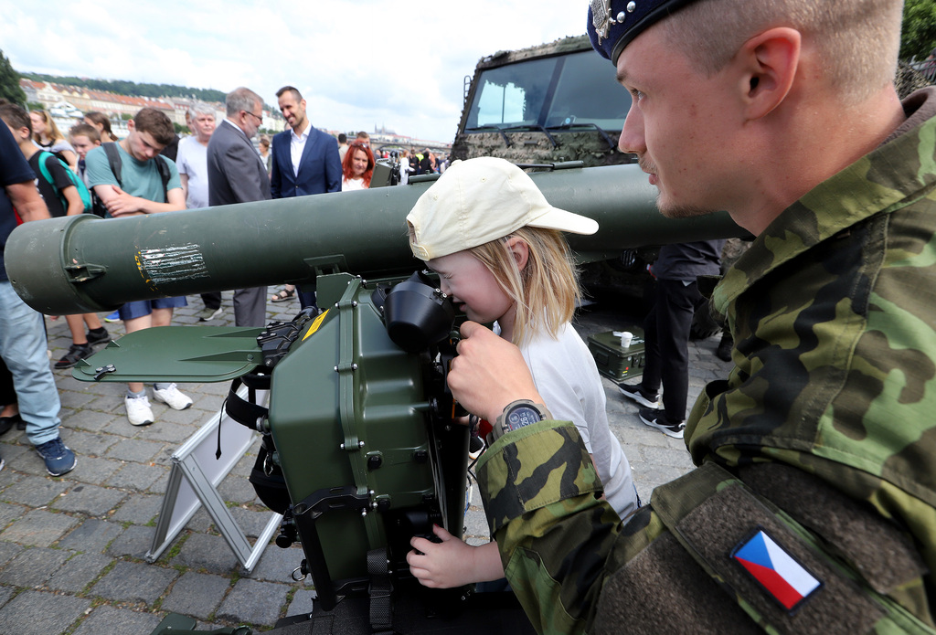 Foto: Návštěvníci si také budou moci prohlédnout různou výzbroj Armády ČR | Jan Schejbal