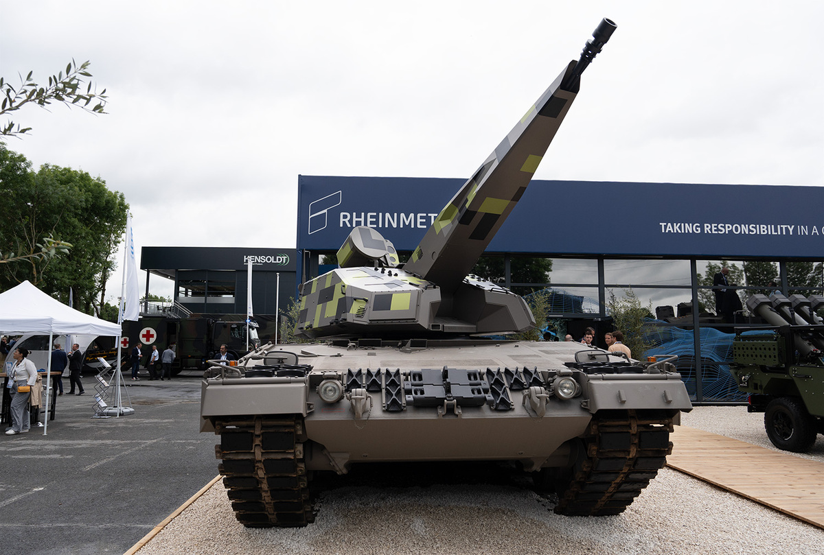Foto: 35 mm systém Skyranger na podvozku tanku Leopard 2 | Michal Pivoňka / CZ DEFENCE
