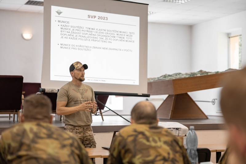 Foto: Úvodní briefing | Lukáš Rojek / CZ DEFENCE
