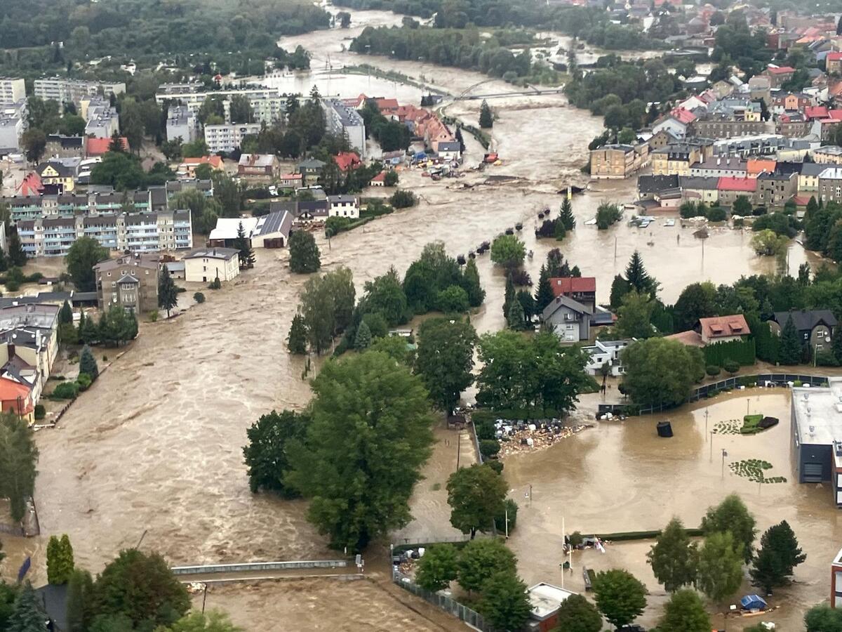 Foto: Vzdušné síly tento rok sehrály klíčovou roli při zvládání letošních povodní, které zasáhly několik krajů České republiky | 24. zDL