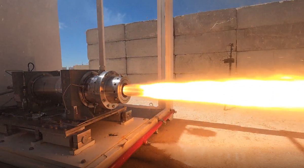 Foto: Firehawk může hrát zásadní roli v budoucnosti nejen raketového pohonu, ale také výroby munice | Firehawk