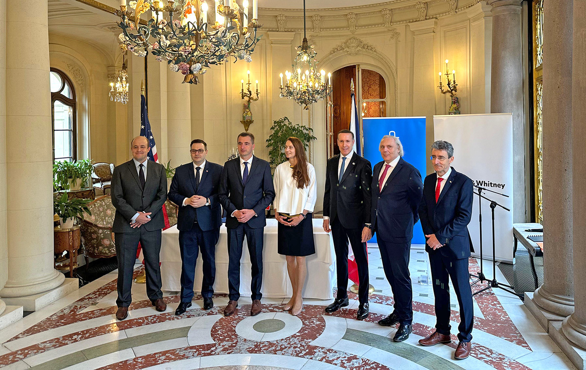 Foto: Podpis dohody proběhl během slavnostního ceremoniálu v reprezentačních prostorách amerického velvyslanectví v Praze. | Jan Zilvar / CZ DEFENCE