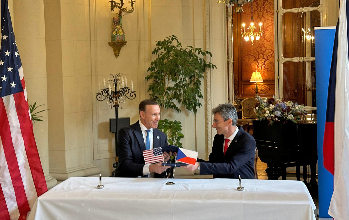 Foto: PBS GROUP a Pratt & Whitney uzavřely dohodu o vývoji nové generace APU | Jan Zilvar / CZ DEFENCE
