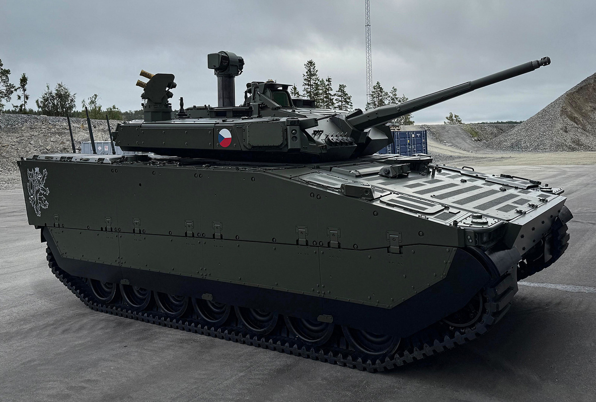 Foto: První vyrobené pásové BVP CV90 pro Armádu ČR | Michal Pivoňka / CZ DEFENCE