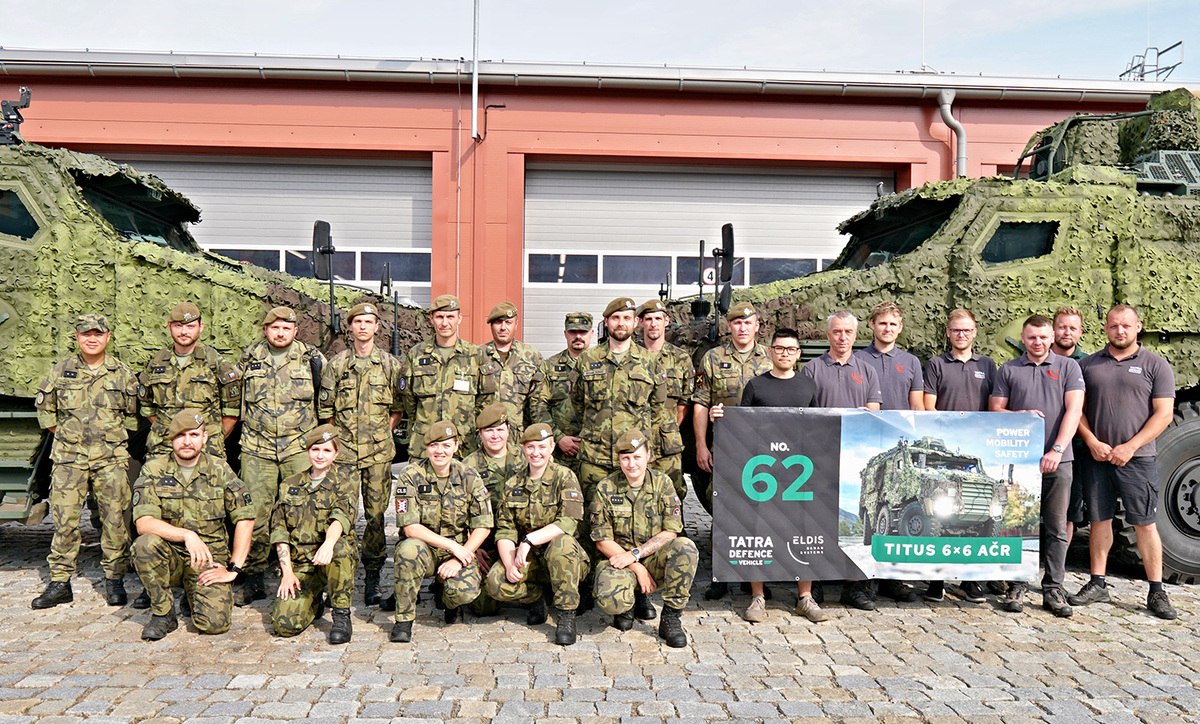 Foto: Eldis Pardubice a Tatra Defence Vehicle úspěšně završily dodávky speciálních vozidel TITUS pro Armádu České republiky | CSG