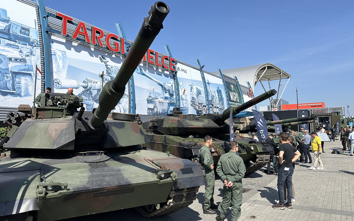 Foto: Vystavené tanky polské armády (zleva: Abrams M1A1 FEP, Leopard 2A5, K2 Black Panther GF, Leopard 2PL M1) na veletrhu MSPO 2024 | Michal Pivoňka / CZ DEFENCE