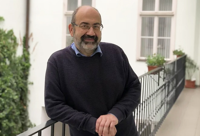Foto: Profesor Dmitry Strovsky | CEVRO