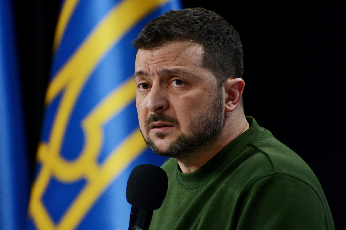 Foto: V posledních dnech prezident Zelenskyj naznačuje určité ústupky ze svých postojů a připouští možnost vyjednávání | Shutterstock