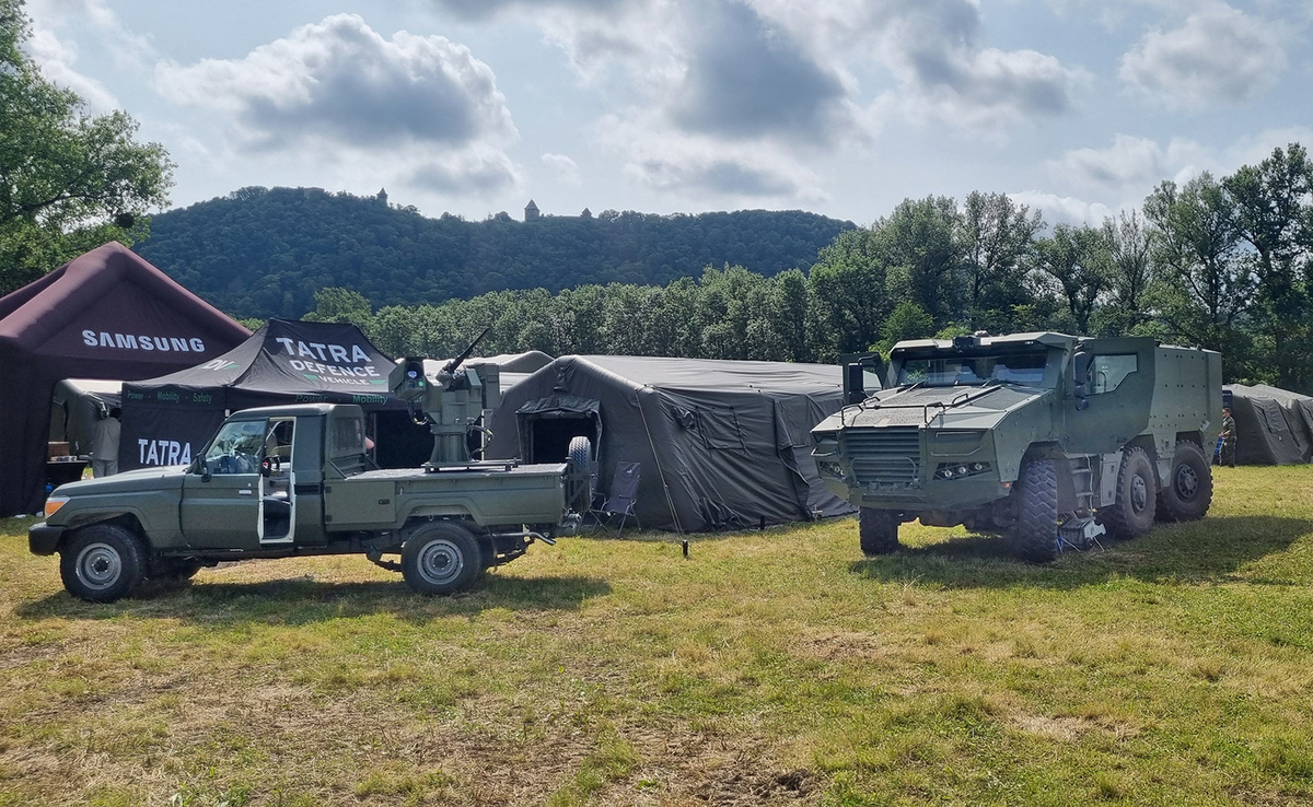 Foto: TDV představila v Lipníku zcela novou v Česku vyvinutou a vyrobenou platformu TADEAS | Tomáš Kolařík / CZ DEFENCE