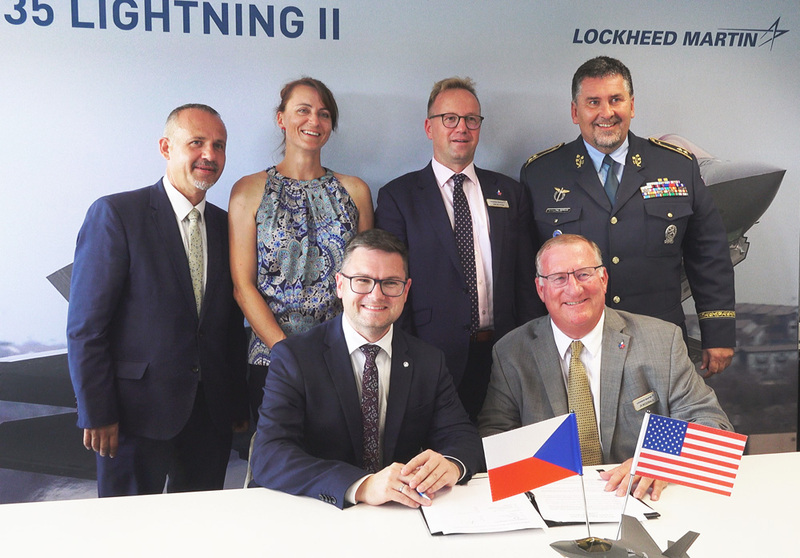 Foto: LOM PRAHA podepsal memorandum o porozumění s výrobcem letounů F-35 Lockheed Martin | Jan Juřica / CZ DEFENCE