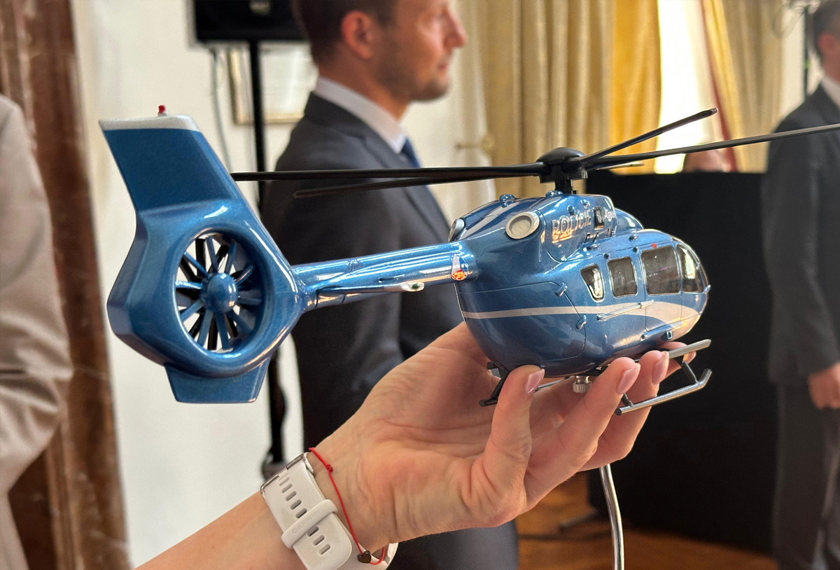 Foto: Model vrtulníku Airbus H145 určeného pro PČR | Jan Zilvar / CZ DEFENCE