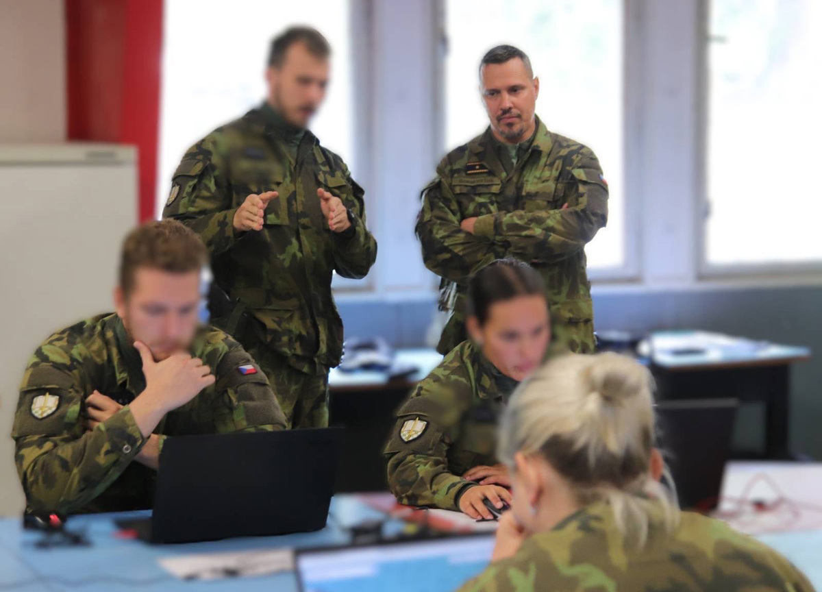 Foto: Univerzita obrany na nové požadavky armády v oblasti zpravodajského zabezpečení reaguje | UNOB