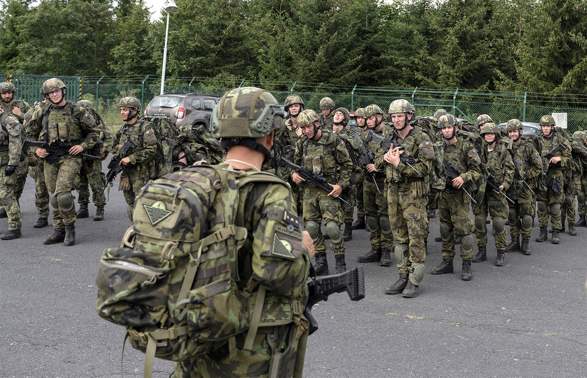 Foto: Armáda plánuje rozšiřovat projekt DVC pro středoškoláky i k jiným útvarům | Michal Pivoňka / CZ DEFENCE