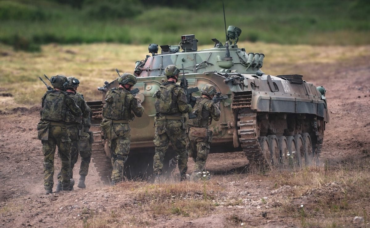 Foto: Bohužel se nám ukazuje, že podíl vojáků rozhodnutých zůstat sloužit postupně klesá a pokud nenastane změna, bude tento trend pravděpodobně pokračovat | AČR