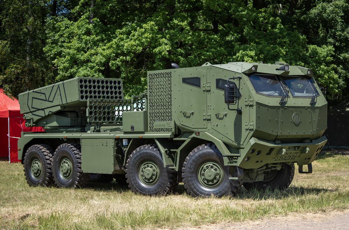 Foto: Nejnovější generace raketometu RM-70 Vampire na podvozku Tatra 8x8 | Michal Pivoňka / CZ DEFENCE