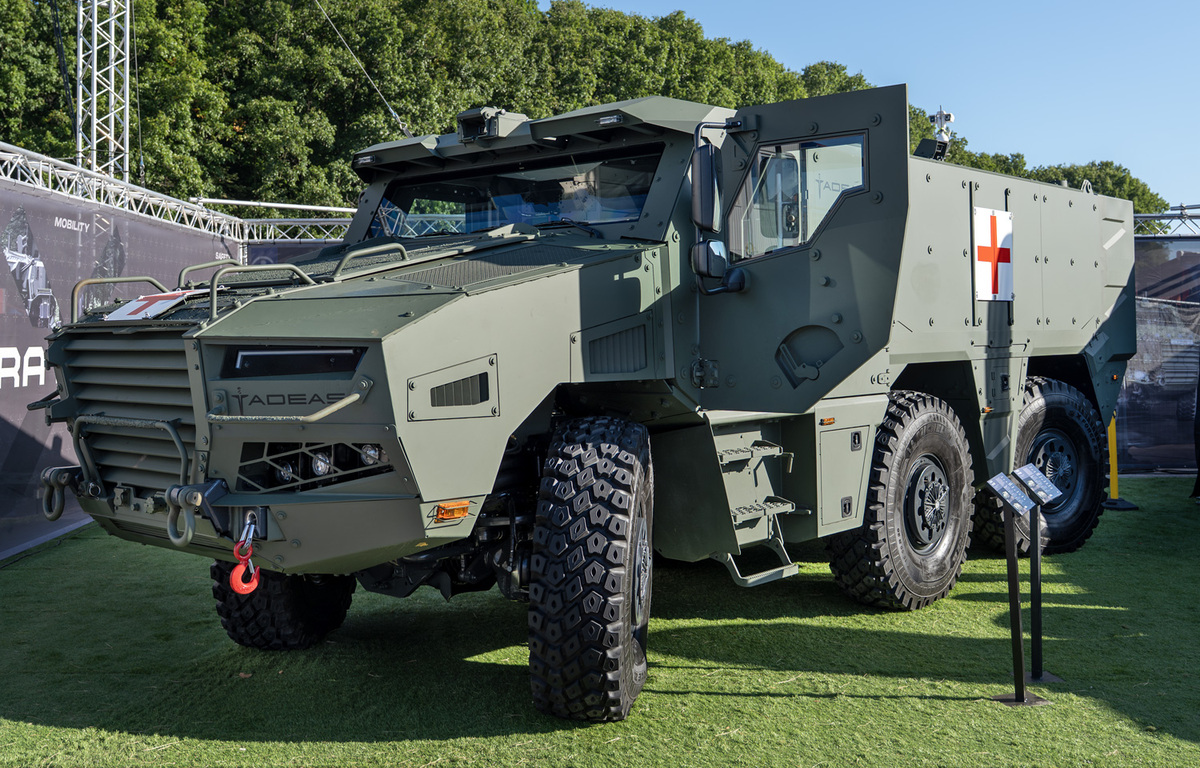 Foto: Kolový obrněnec TADEAS 6x6 MEV | Michal Pivoňka / CZ DEFENCE