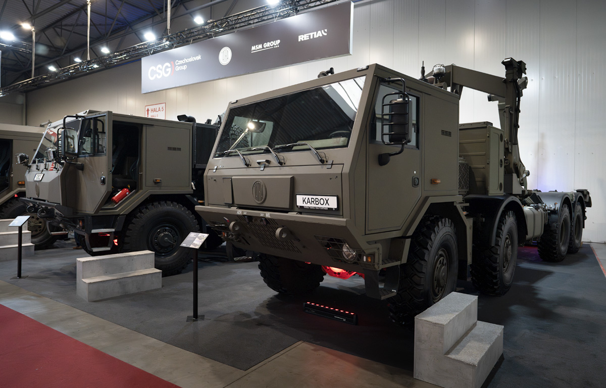Foto: Na výstavě nechyběly ani vojenská vozidla Tatra | Michal Pivoňka / CZ DEFENCE