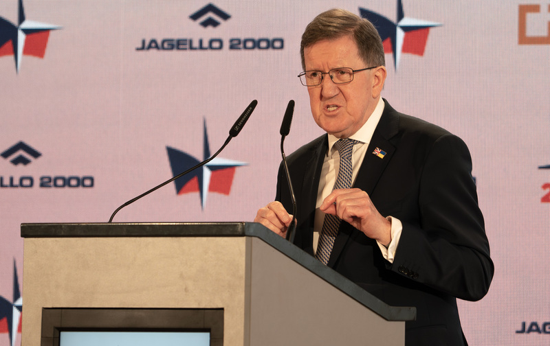 Foto: 10. generální tajemník NATO George Robertson | Michal Pivoňka / CZ DEFENCE